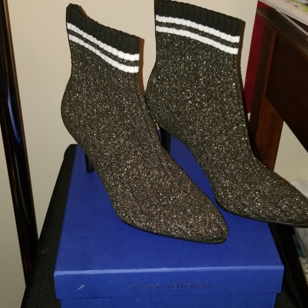 NWT Stuart Weitzman Waverly sock booties